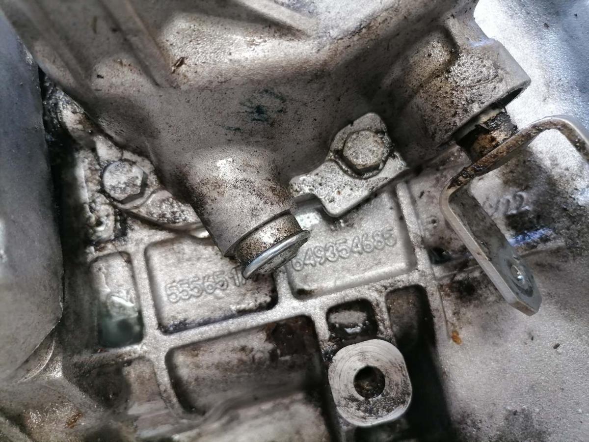 Opel Astra H original 5 Gang Schaltgetriebe F13 1.4 66kw Bj.2009